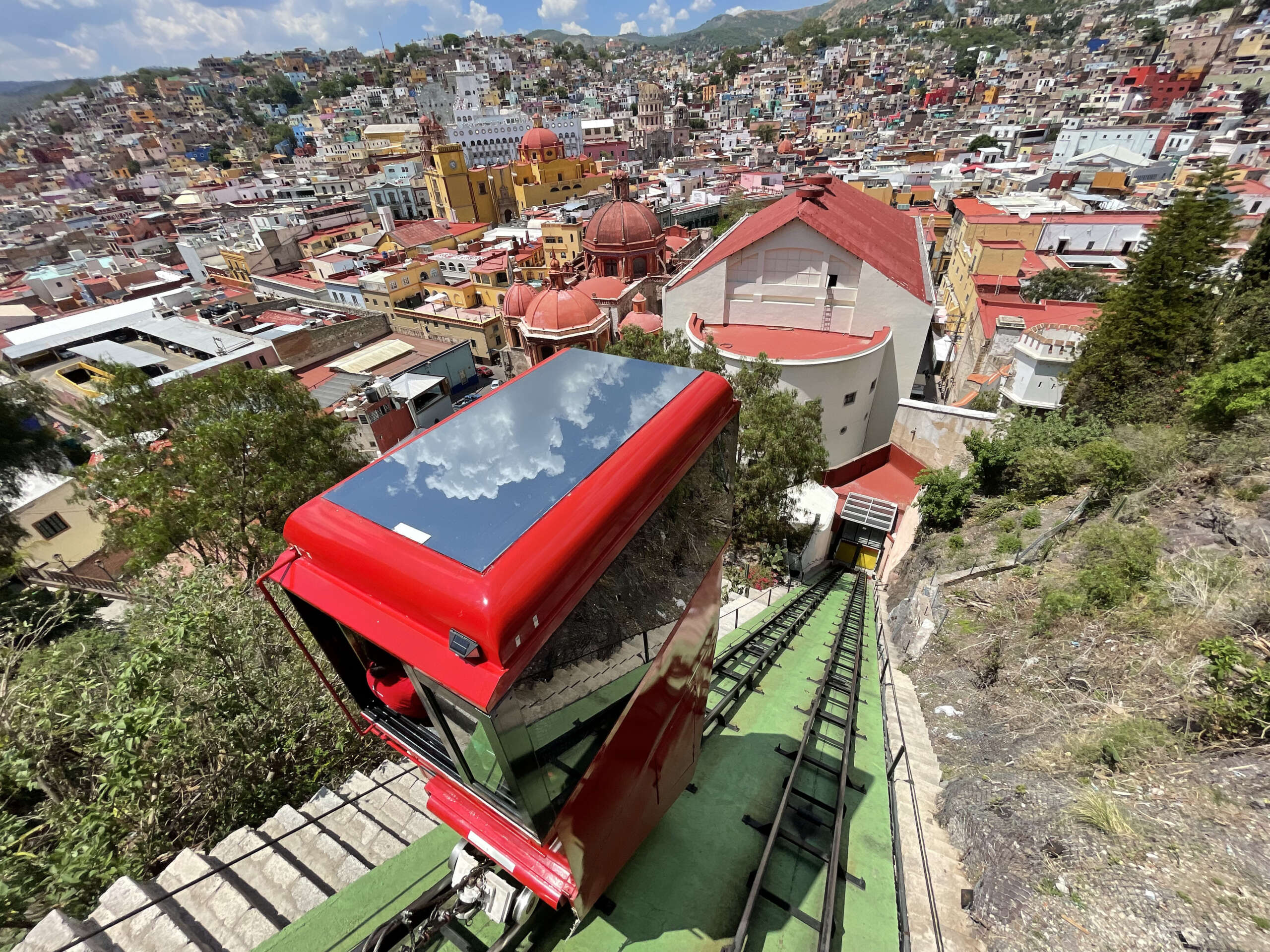 The panoramic funicular, a unique transport in Guanajuato. | Photo: hotelbalcondelcielo